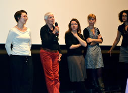 Amélie Garnier, sage femme hospitalière, Jacqueline Lavillonière, sage femme libérale et protagoniste du film, Céline Darmayan, réalisatrice du film, Marion Sicard, sage femme hospitalière et Audrey Proud'hon, présidente de l'association ApalaDR